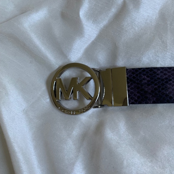 Michael Kors Purple/Black Snakeprint/Suede/Leather Reversible Belt sz S main image 5